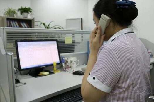 Carrier总部400售后维修(中央开利空调优缺点到底该不该安装？)